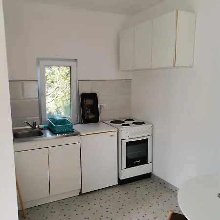Apartment Dule 2 Cucunje